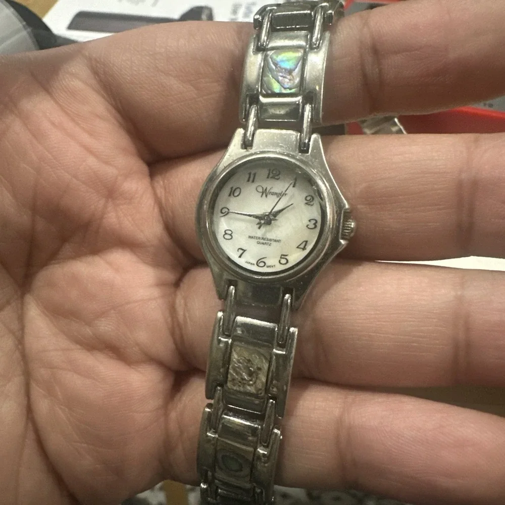 Working Vintage Wrangler Women's Watch Abstract Steel Dainty Band 24mm Fit 6.75